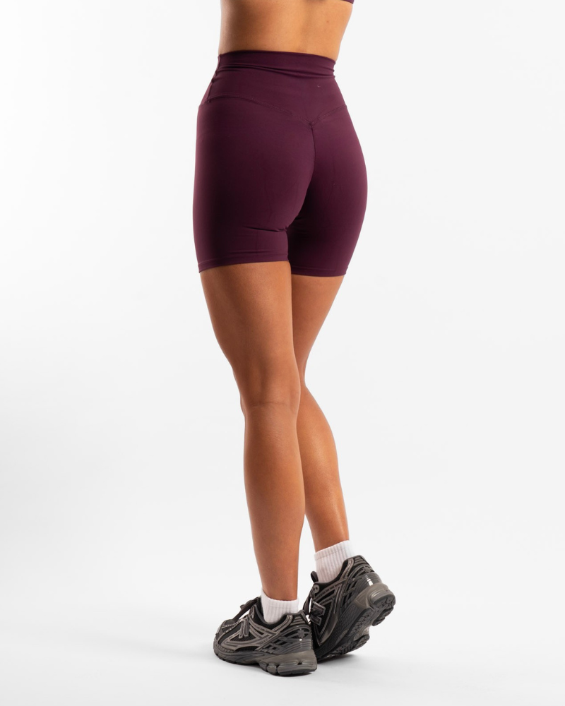 Not Your Basic Shorts 6 Inch - Plum (Invisible Scrunch)