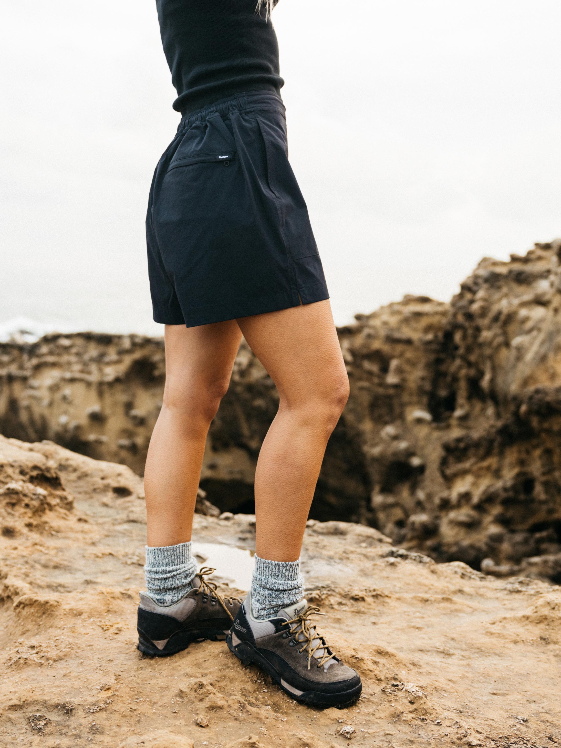 Women's Walker Hybrid Short